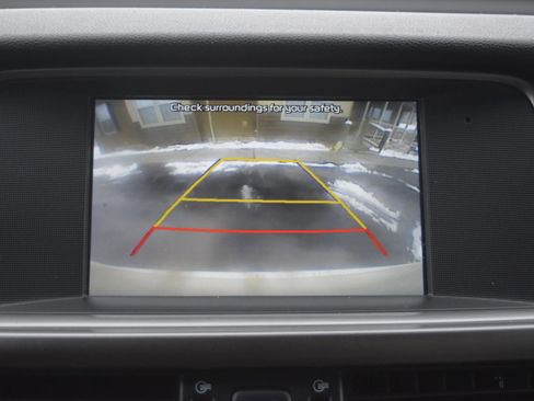 Used 2018 Kia Optima LX w/ 17" Alloy Wheels Package image 12