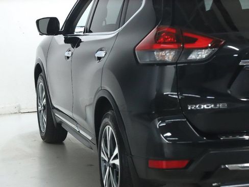 Used 2018 Nissan Rogue SL AWD/4WD image 41