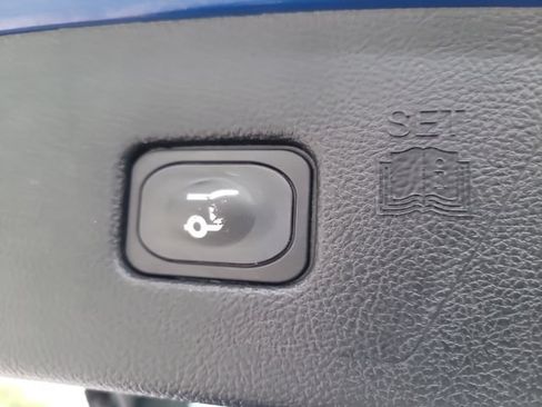 Used 2023 Ford Edge SEL w/ Convenience Package AWD/4WD image 11