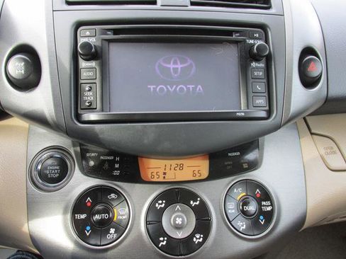 Used 2012 Toyota RAV4 Limited image 13