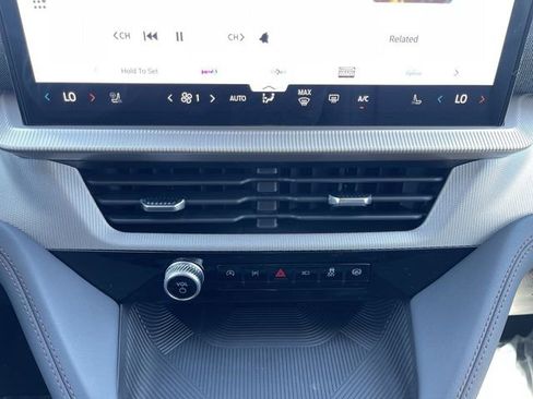 New 2026 Ford Explorer Active w/ Active Comfort Package AWD/4WD image 20