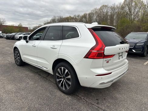 Used 2023 Volvo XC60 B5 Plus AWD/4WD image 4