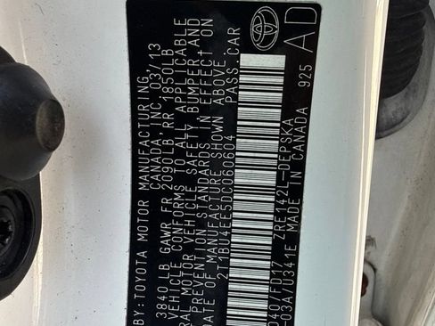 Used 2013 Toyota Corolla S FWD image 22