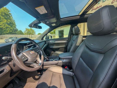 Used 2022 Cadillac XT6 Luxury FWD image 5