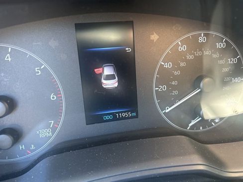 Used 2024 Toyota Corolla LE image 5