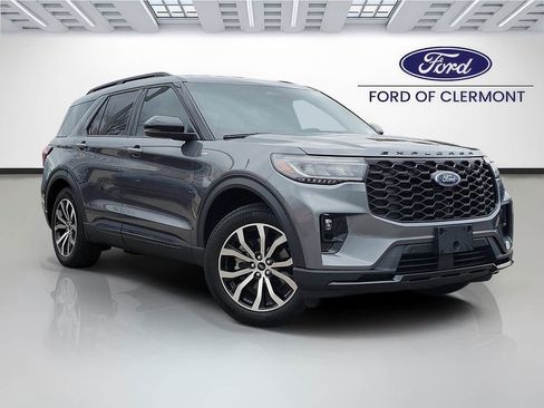 Used 2025 Ford Explorer ST-Line w/ Premium Package image 1