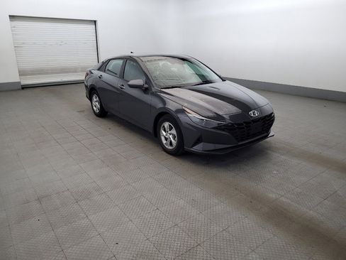 Used 2023 Hyundai Elantra SE FWD image 13