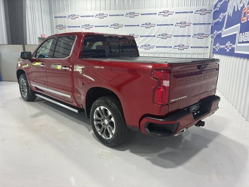 Used 2023 Chevrolet Silverado 1500 High Country w/ Technology Package AWD/4WD image 4