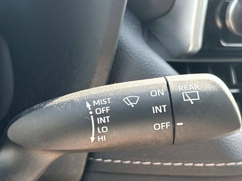 Used 2024 Toyota RAV4 LE AWD/4WD image 26