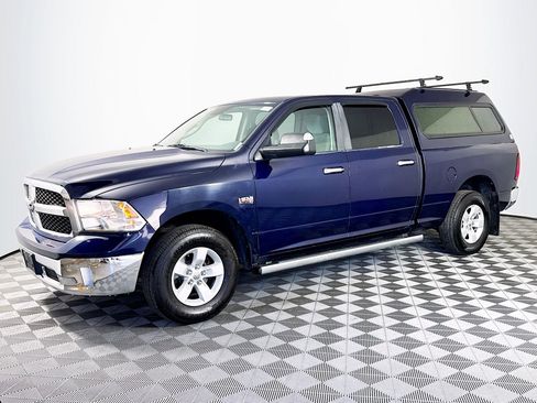 Used 2017 RAM 1500 Classic SLT image 4