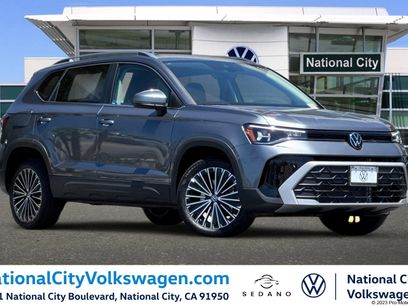 New 2025 Volkswagen Taos SE