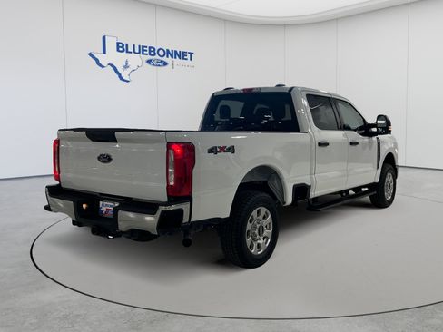 Used 2024 Ford F250 XLT AWD/4WD image 5
