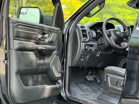 Used 2019 RAM 1500 Limited RWD image 9