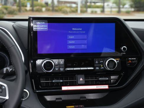 New 2026 Toyota Highlander XSE AWD/4WD image 9