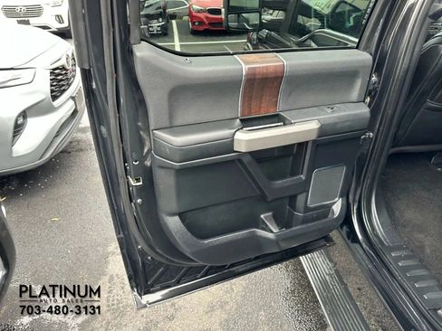 Used 2015 Ford F150 Platinum w/ Equipment Group 701A Luxury image 17