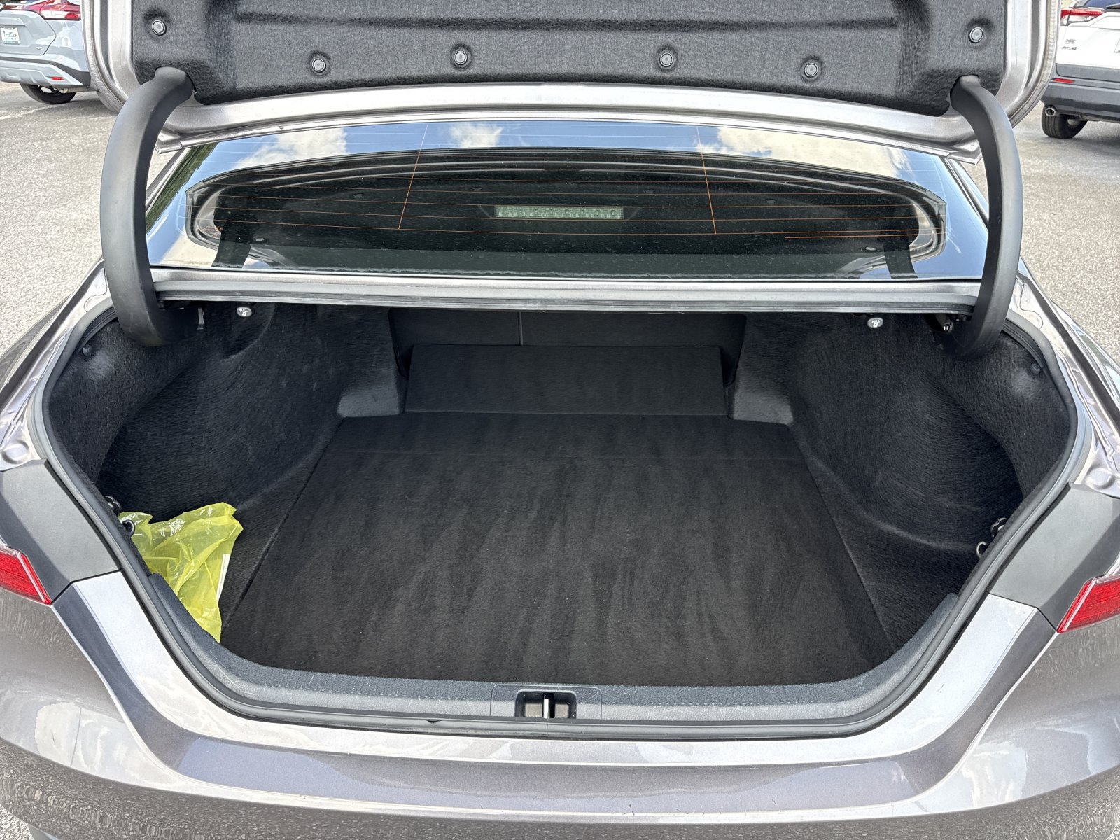Used 2024 Toyota Camry LE FWD image 27