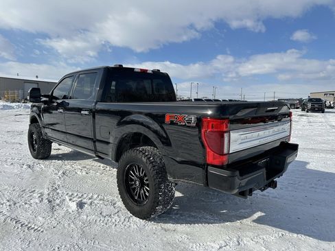 Used 2022 Ford F250 Platinum w/ FX4 Off-Road Package image 19