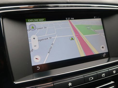 Used 2017 Jaguar XJ R-Sport image 38