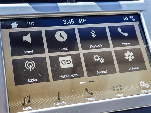 Used 2017 Lincoln MKZ Premiere image 4