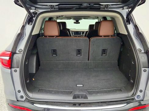 Used 2019 Buick Enclave Avenir FWD image 22