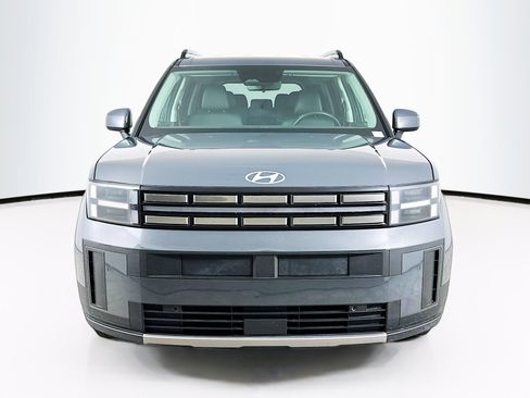 Used 2025 Hyundai Santa Fe SEL image 2