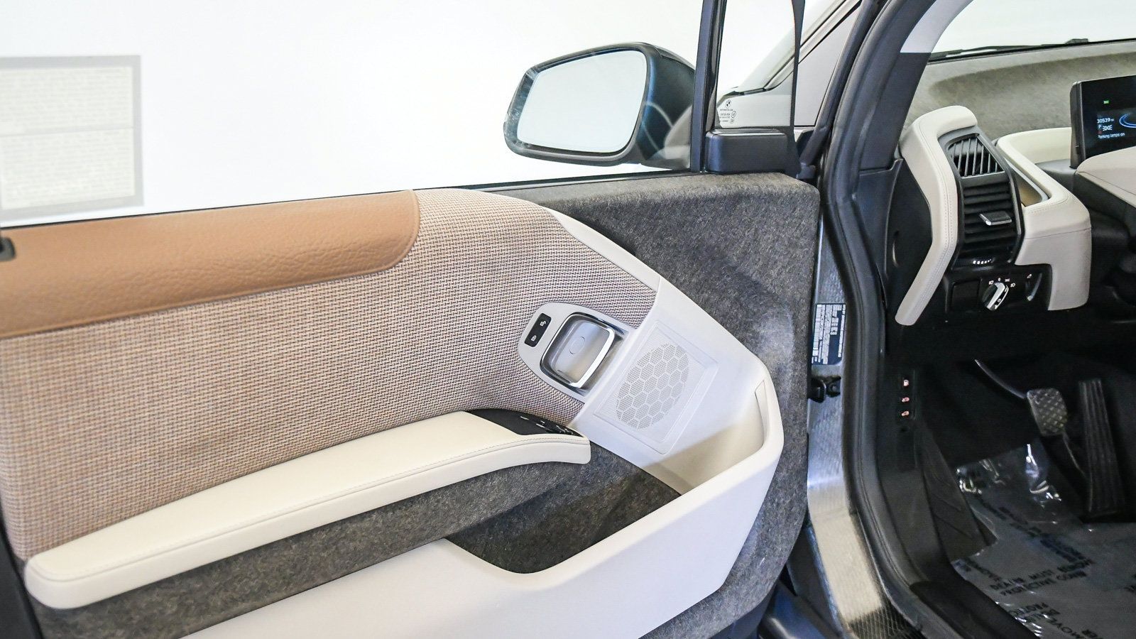 Used 2019 BMW i3 w/ Range Extender RWD image 31