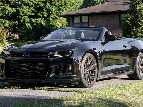 Used 2018 Chevrolet Camaro ZL1 w/ LPO, ZL1 Protection Package RWD image 14