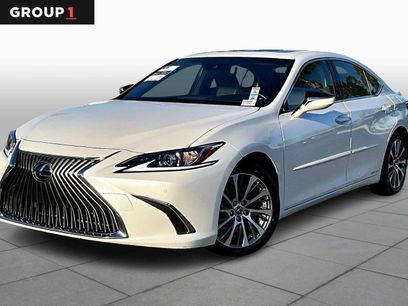 Used 2019 Lexus ES 300h w/ Premium Package