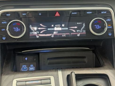 Used 2024 Genesis GV80 2.5T AWD/4WD image 23