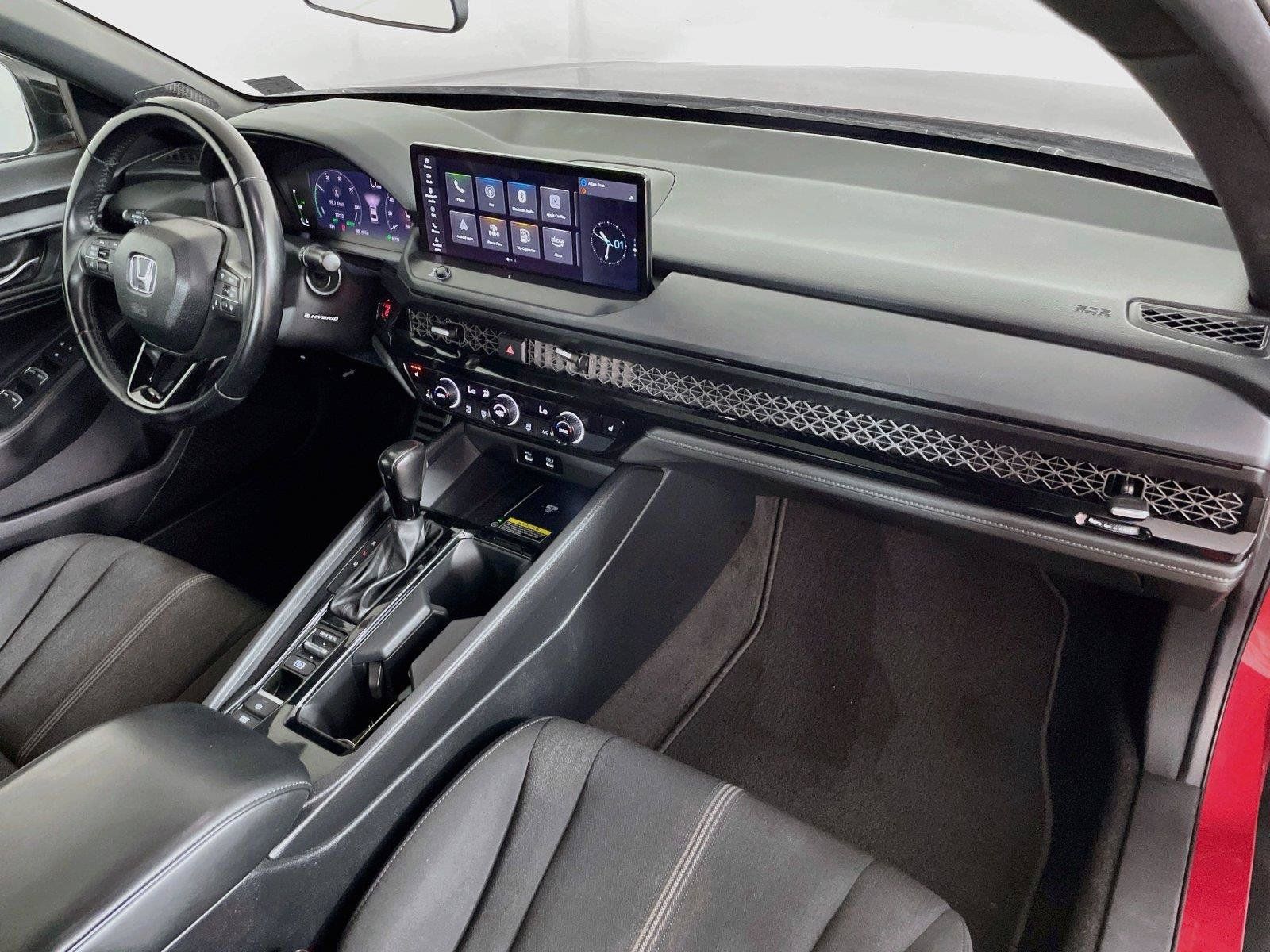 Used 2025 Honda Accord Sport image 31