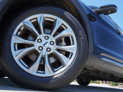 Used 2021 Ford Explorer Limited AWD/4WD image 11