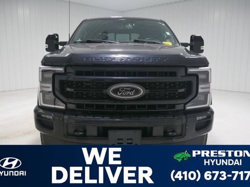 Used 2022 Ford F250 Lariat w/ Black Appearance Package image 2