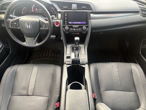 Used 2018 Honda Civic Sport Touring image 2