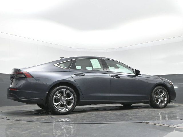 Certified 2023 Honda Accord EX image 25