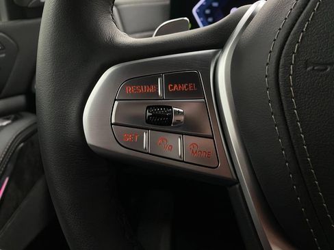 Certified 2025 BMW X7 xDrive40i w/ Premium Package image 20