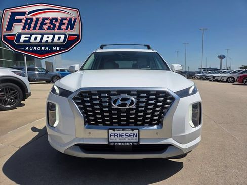 Used 2022 Hyundai Palisade Limited w/ Cargo Package AWD/4WD image 2