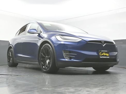 Used 2016 Tesla Model X 90D image 51