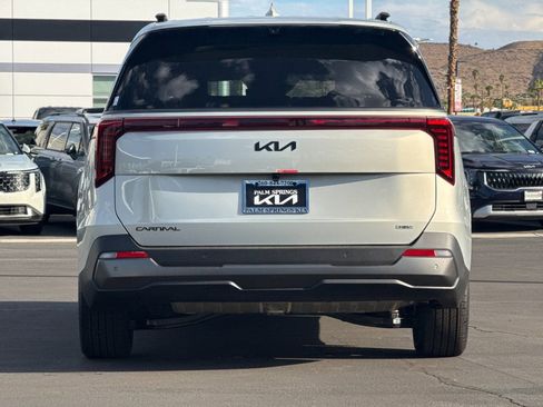 New 2026 Kia Carnival SX Prestige image 4