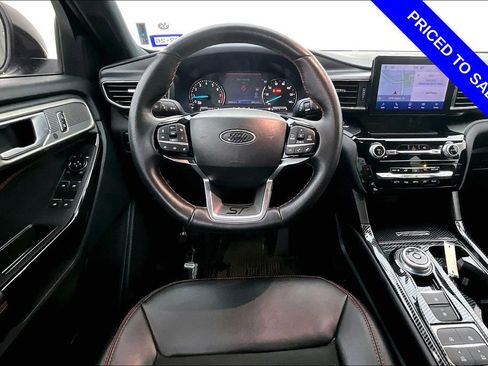 Used 2023 Ford Explorer ST-Line w/ Class IV Trailer Tow Package image 8