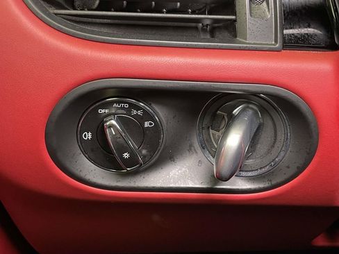 Used 2023 Porsche Macan image 44