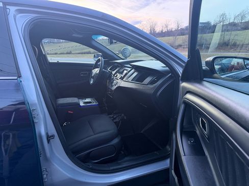 Used 2017 Ford Taurus Police Interceptor AWD image 20