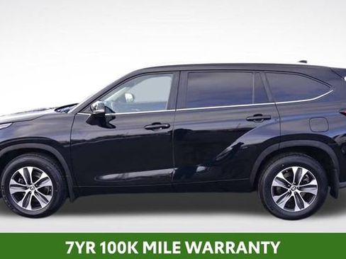 Certified 2023 Toyota Highlander XLE image 2