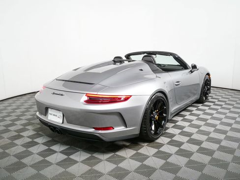 Certified 2019 Porsche 911 Speedster image 24