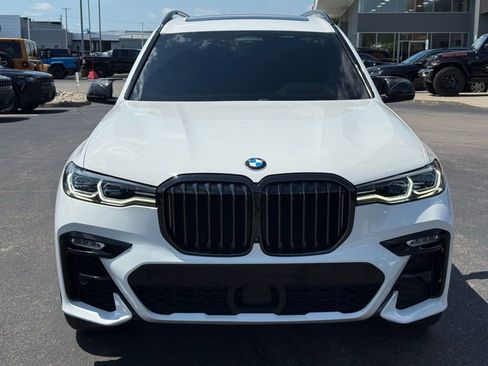 Used 2022 BMW X7 M50i AWD/4WD image 10