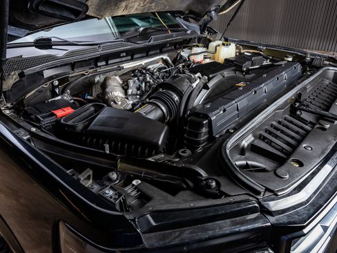 Used 2024 GMC Sierra 2500 AT4 w/ AT4 Premium Plus Package image 37