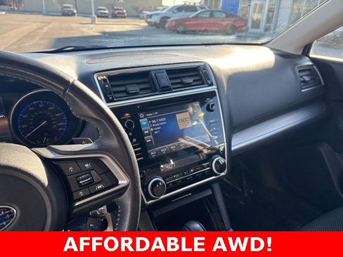 Used 2018 Subaru Outback 2.5i Premium image 17