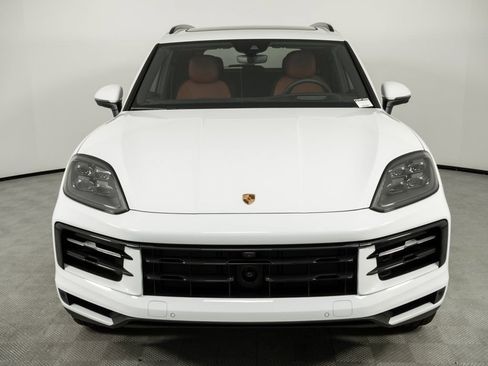 New 2026 Porsche Cayenne Base image 37