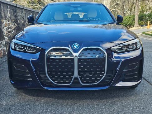 Used 2024 BMW i4 eDrive40 w/ M Sport Package image 4