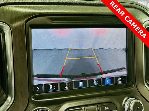 Used 2022 GMC Sierra 2500 AT4 w/ AT4 Preferred Package image 15