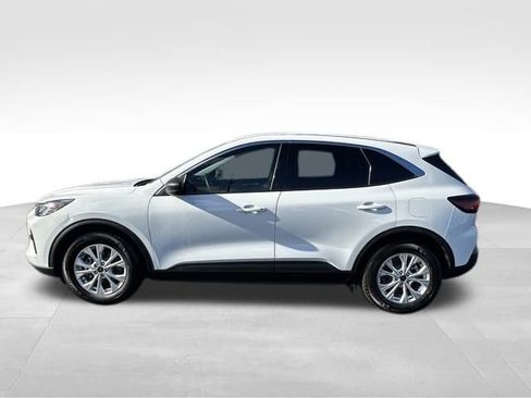 Used 2023 Ford Escape Active w/ Cold Weather Package image 3